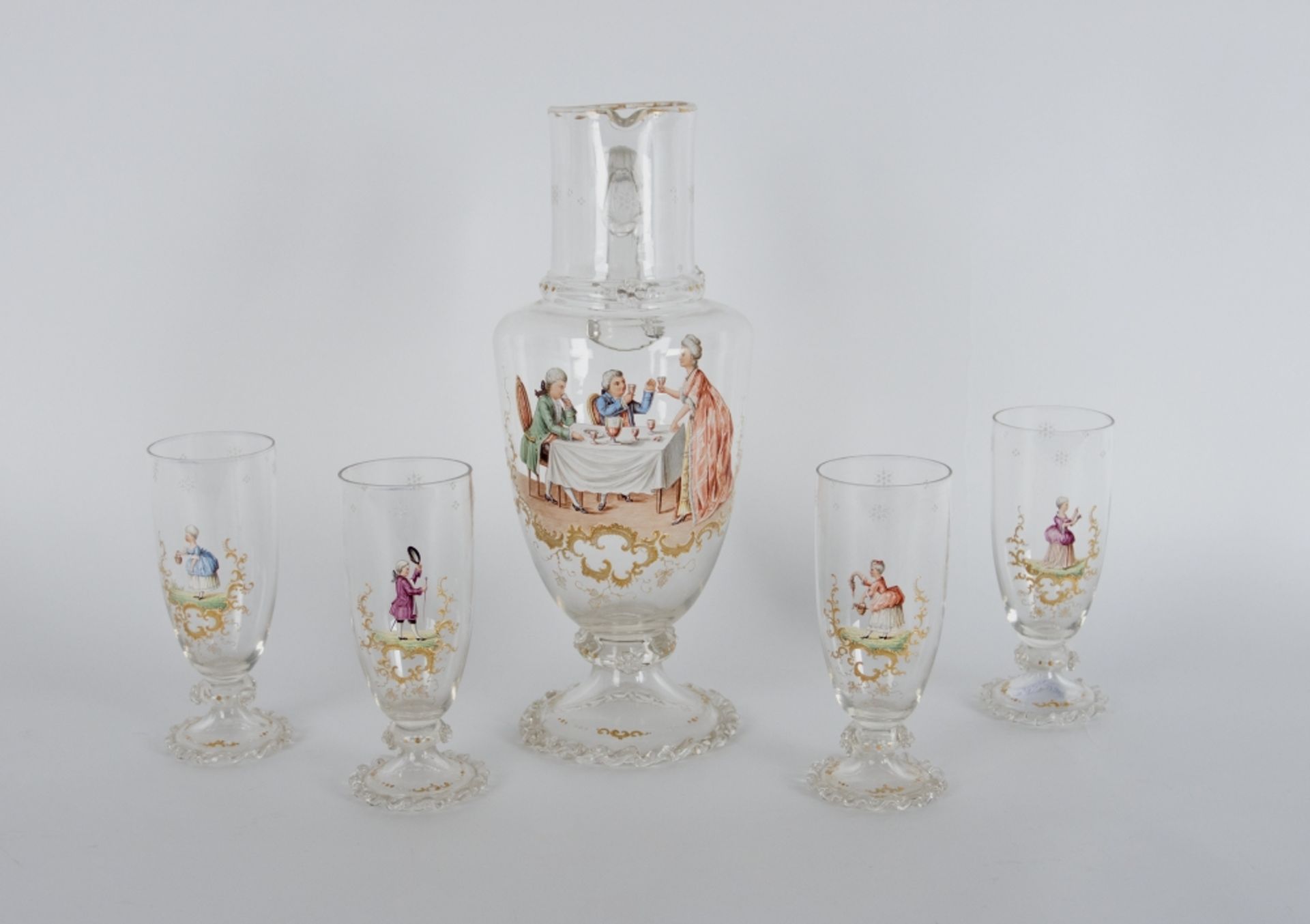 Glasmanufaktur des 20. Jh.:  Karaffe und 4 Gläser mit Rokoko-Verzierung
