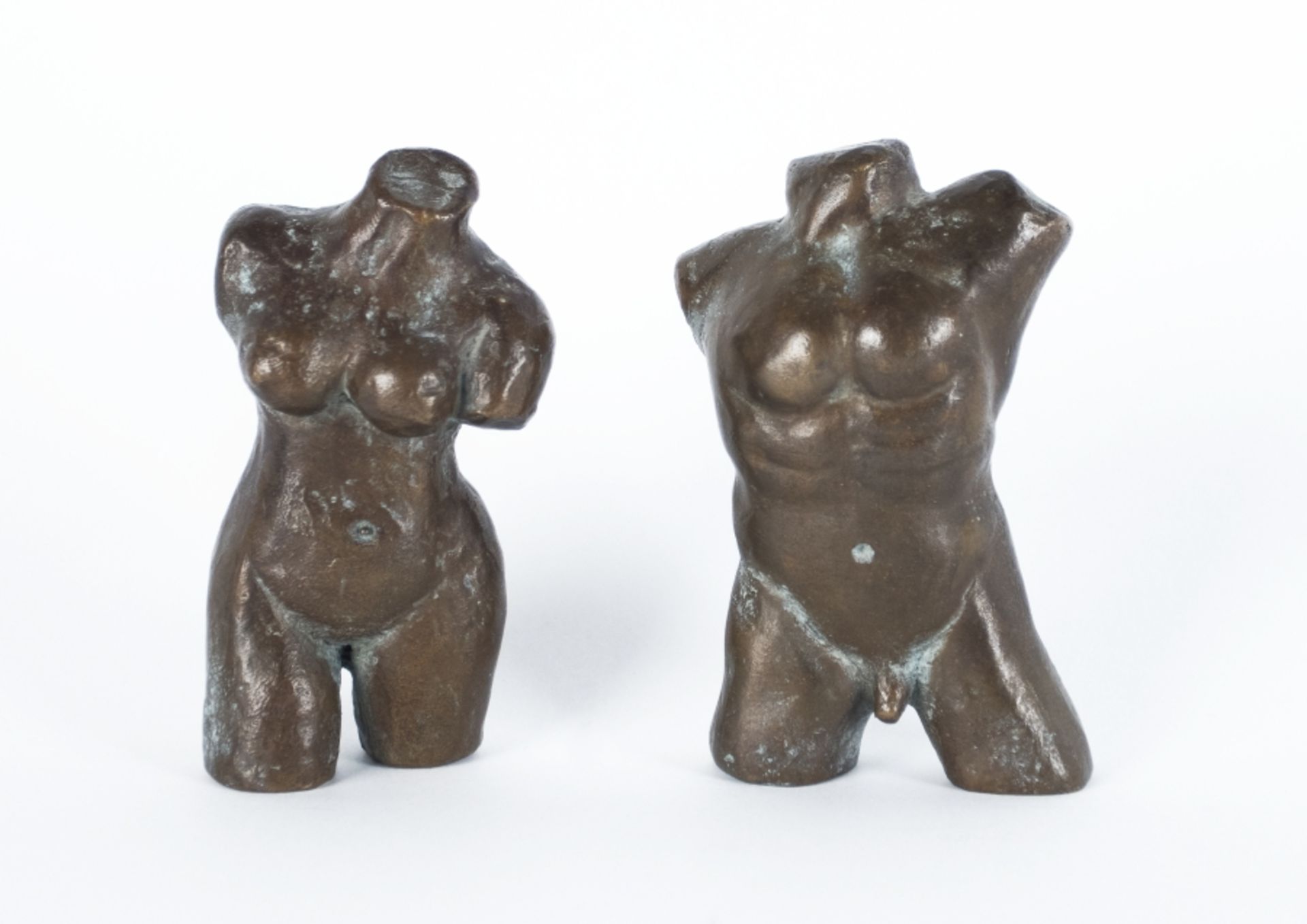 Bildhauer der Mitte des 20. Jh.:  Männlicher und weiblicher Torso