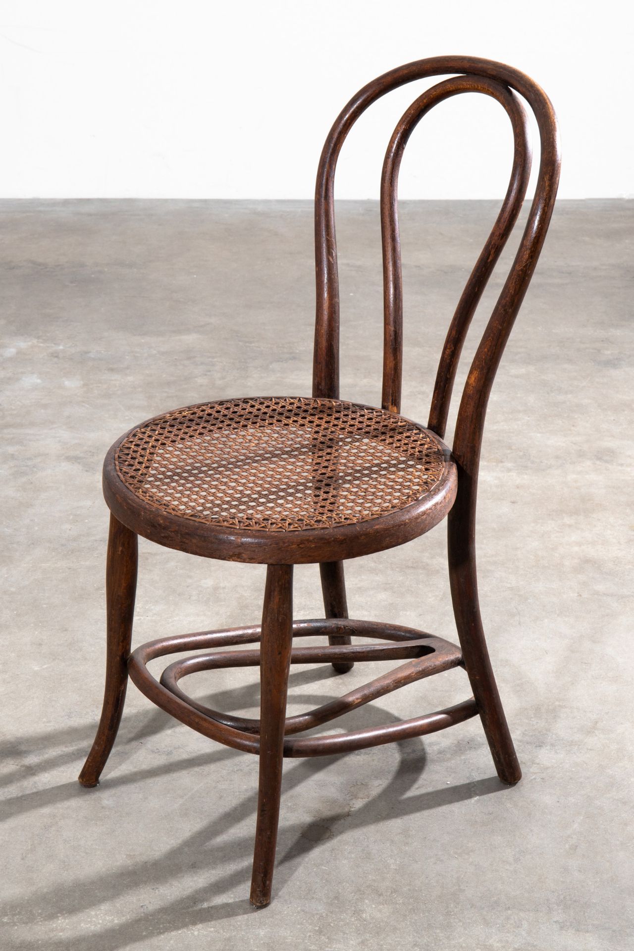 Thonet chair no. 18 with boot jack