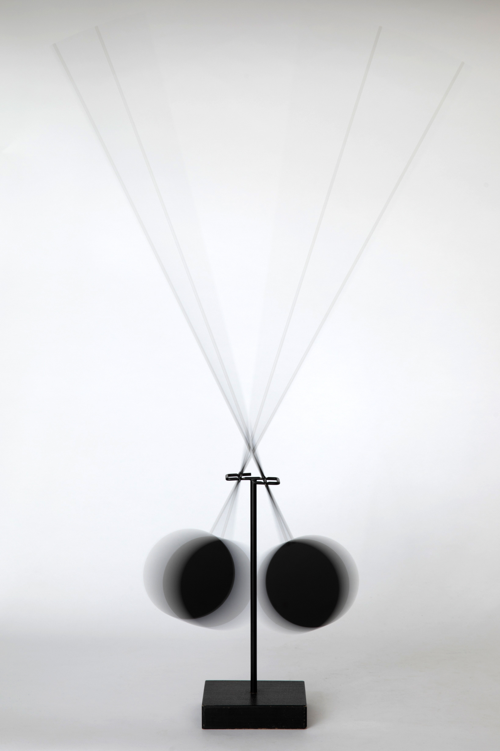 Arnulf Hoffmann, Kinetic Sculpture / Pendulum Object, 1985