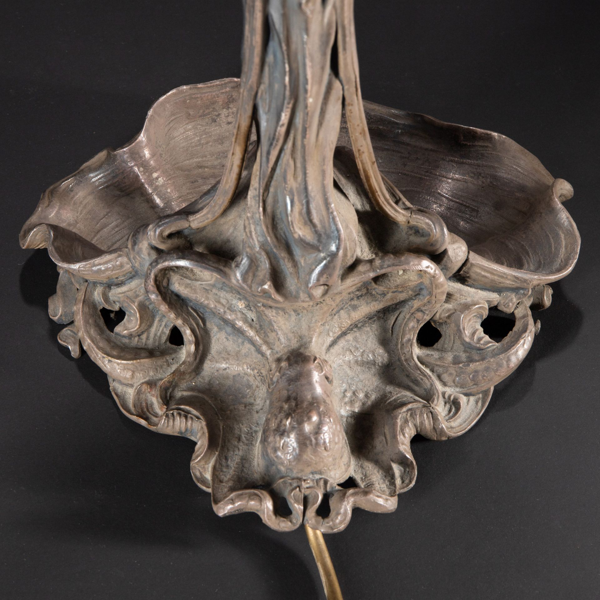 Art Nouveau lamp with nautilus shell - Image 9 of 13