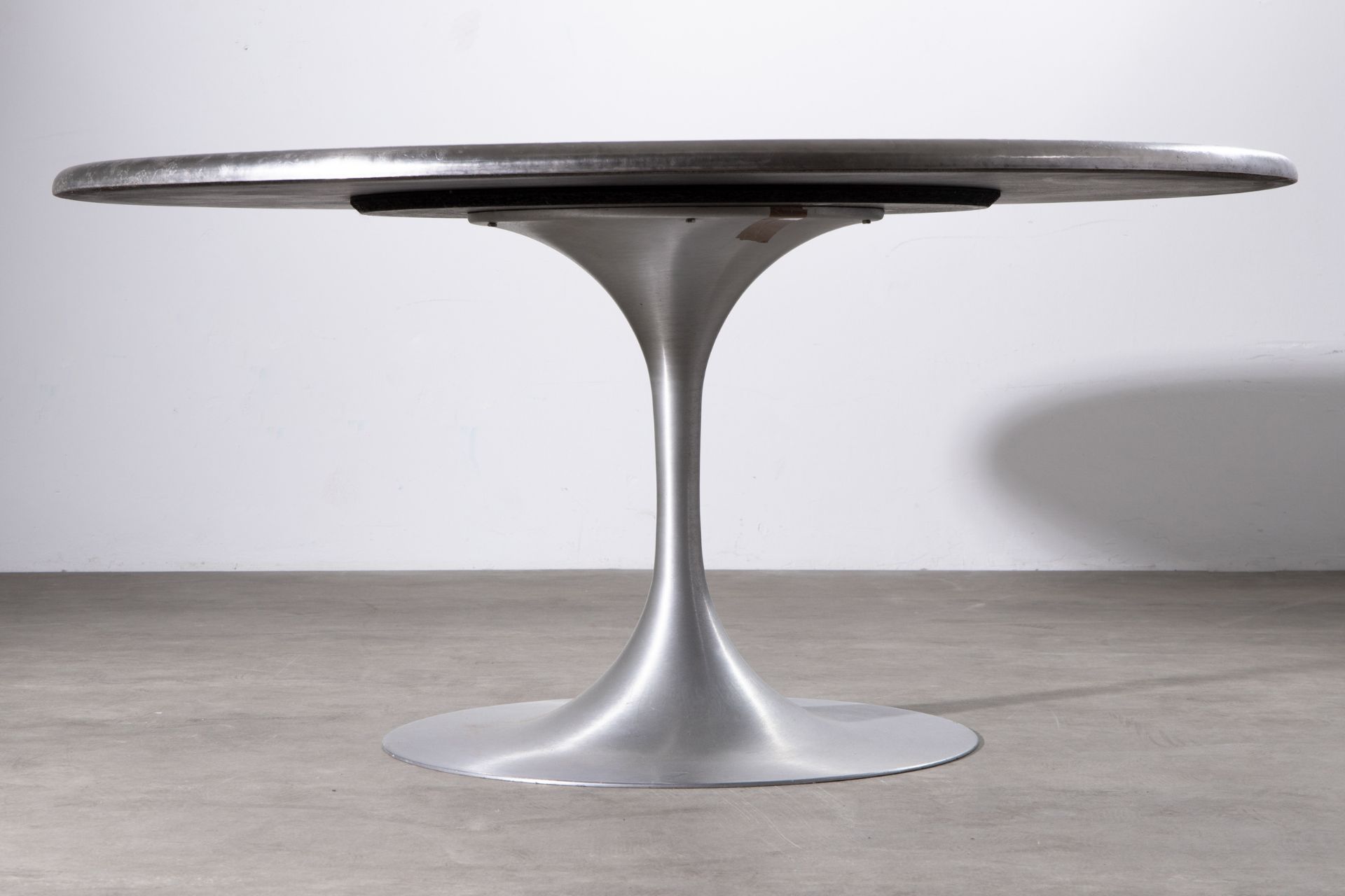 Heinz Lilienthal, Large Tulip dining table with rotating center plate - Image 2 of 7