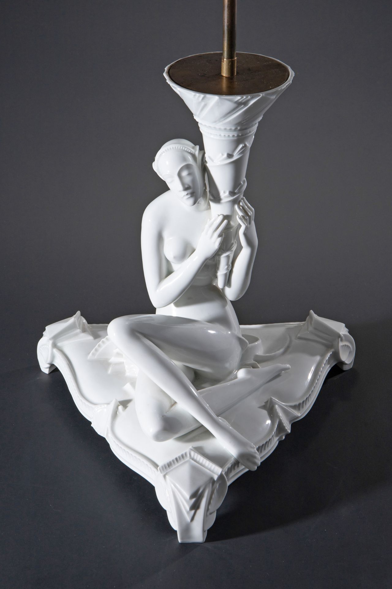 Gerhard Schliepstein, Rosenthal, Table lamp with a seated woman - Image 5 of 7