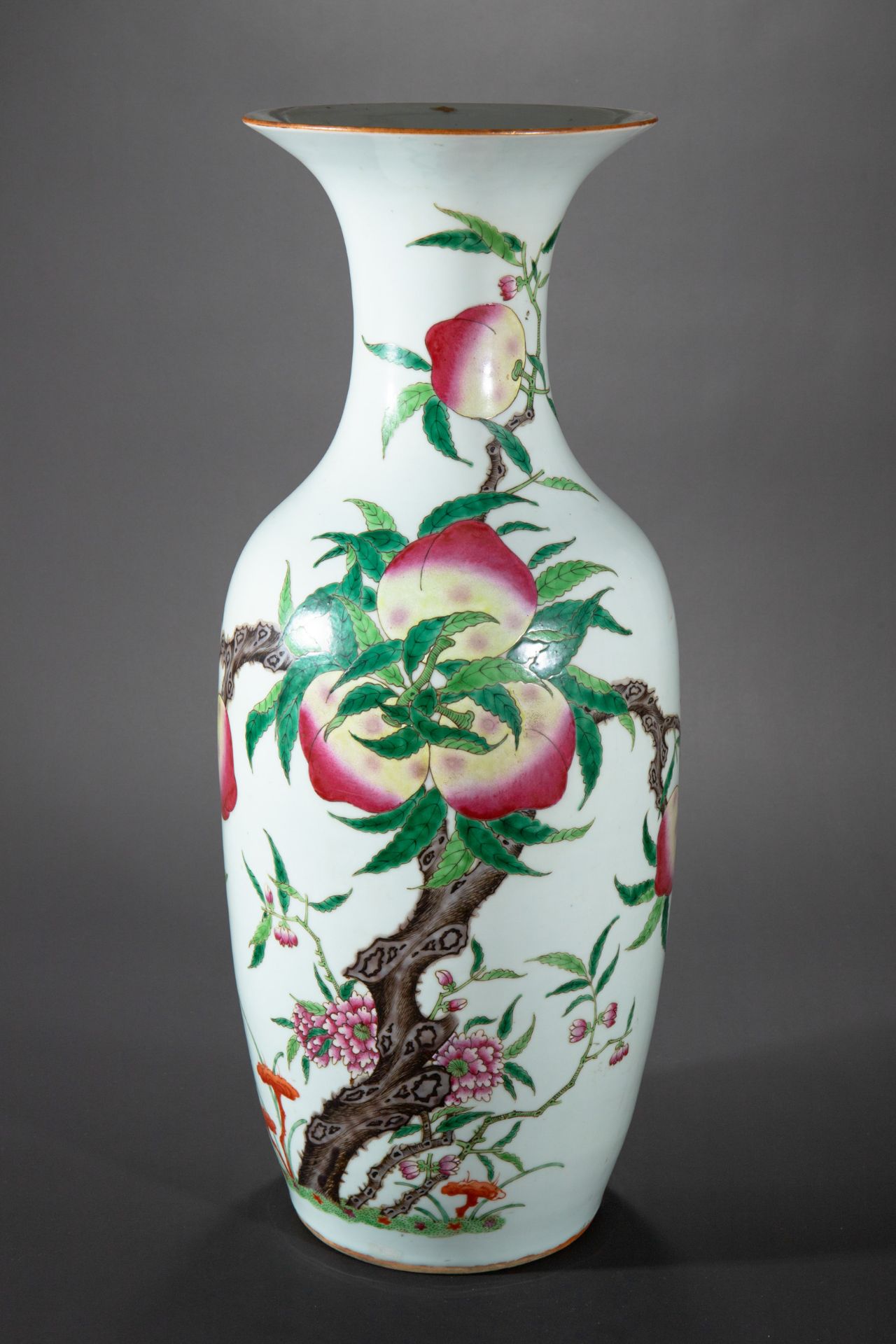 Large Famille Rose Vase with Nine Peaches and Lingzhi Mushrooms