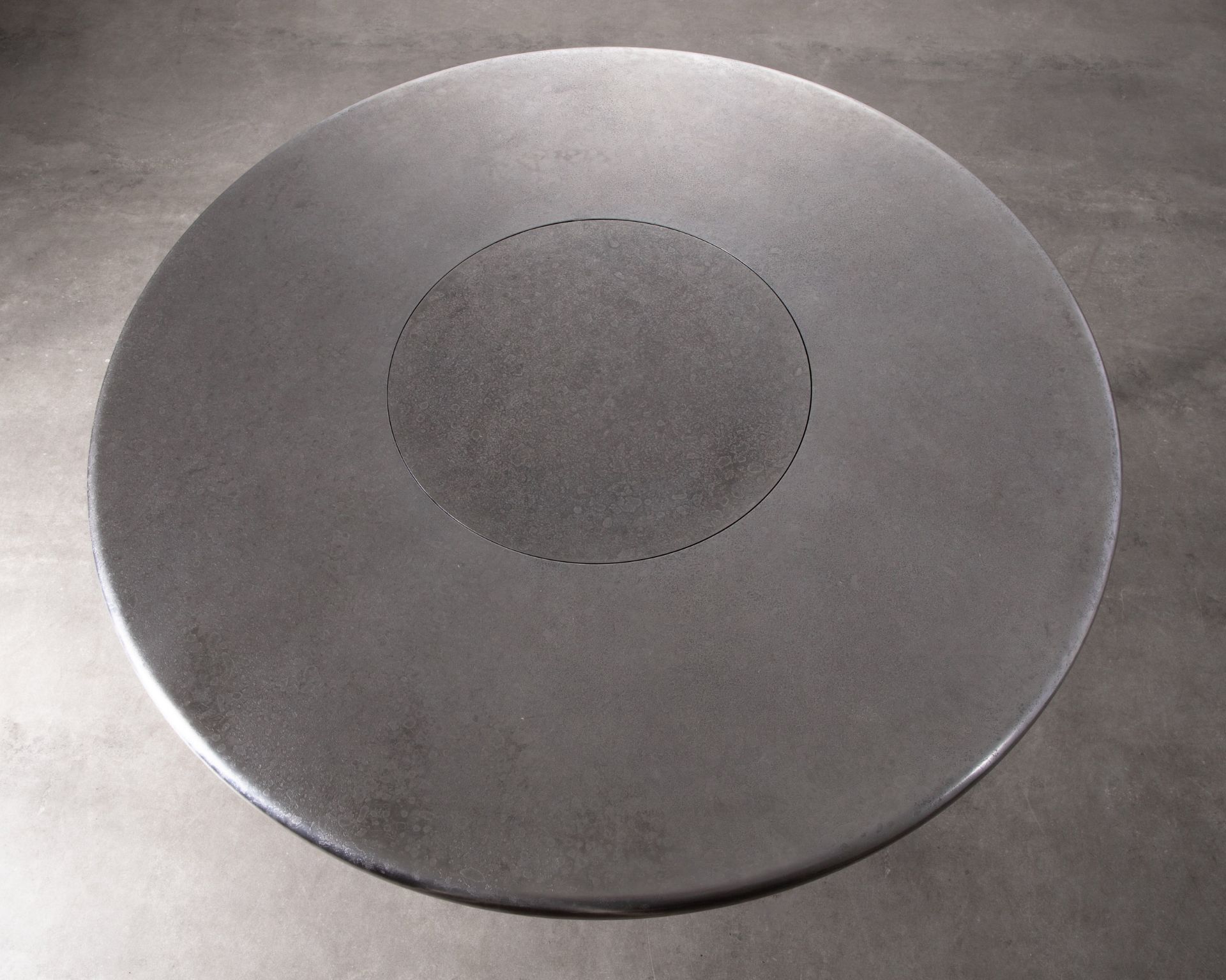 Heinz Lilienthal, Large Tulip dining table with rotating center plate - Image 5 of 7