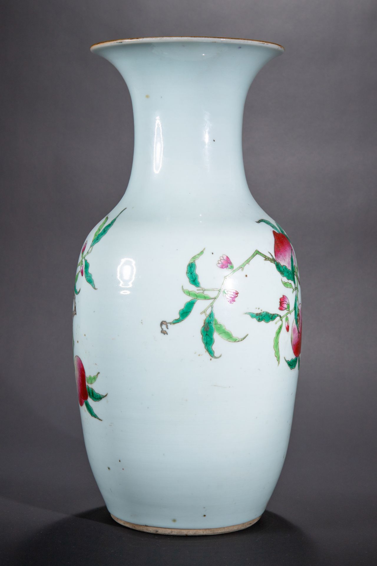 Famille Rose Vase with nine peaches and Lingzhi mushrooms - Image 5 of 10