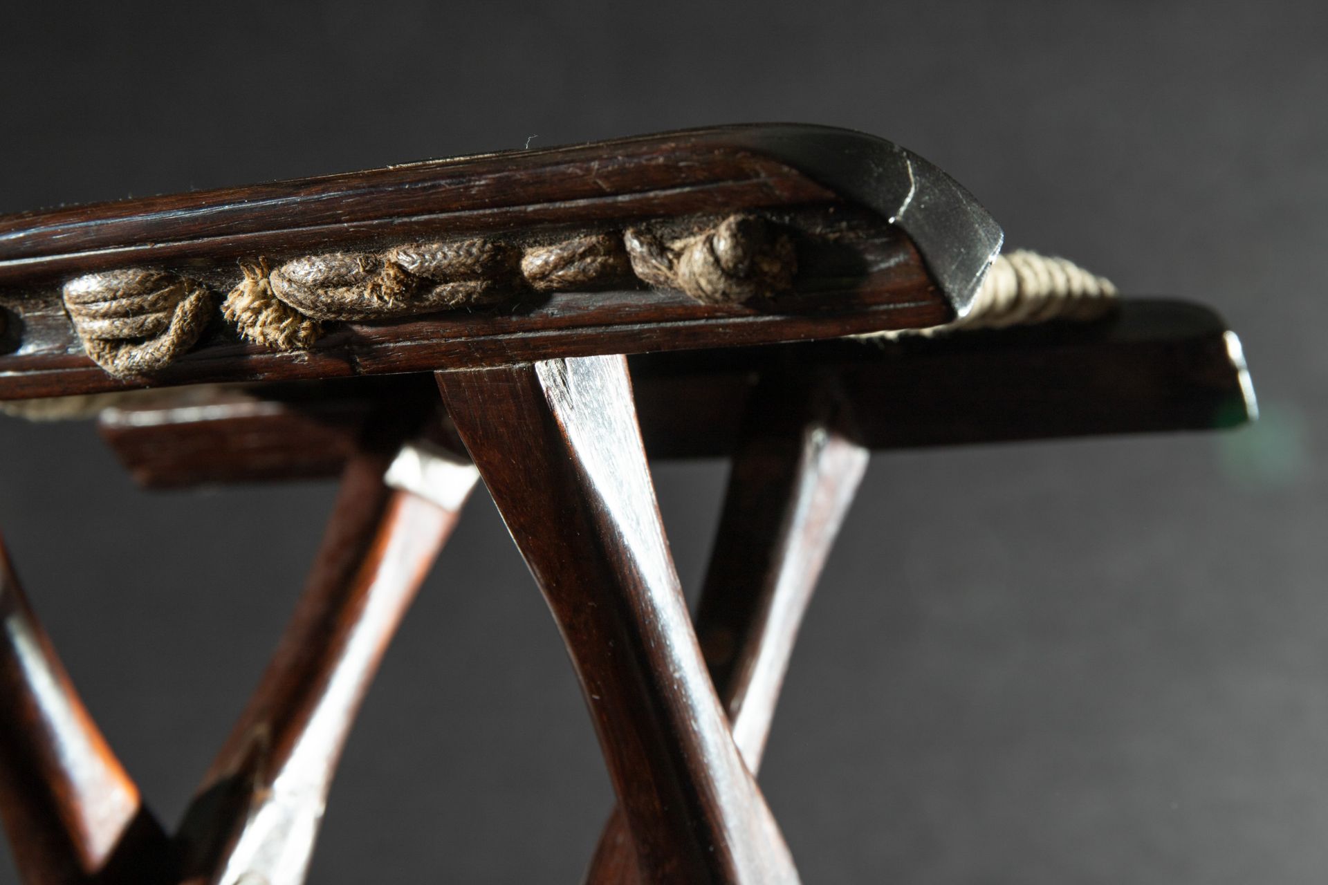 Small folding chair/ stool Jiaowu, Ming Dynasty, zitan wood - Image 6 of 8