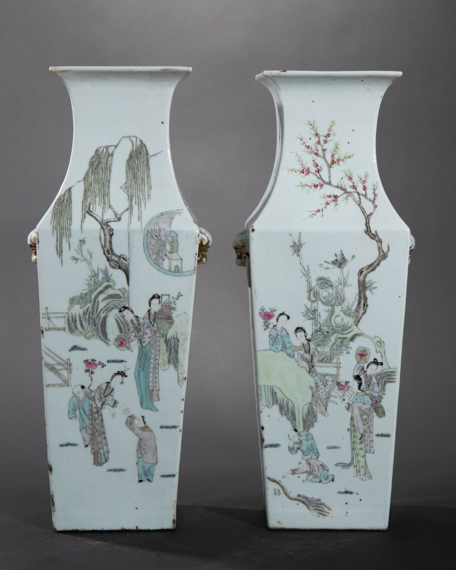 Two double decor Qianjiangcai vases with figures, landscape and architecture - Image 7 of 12