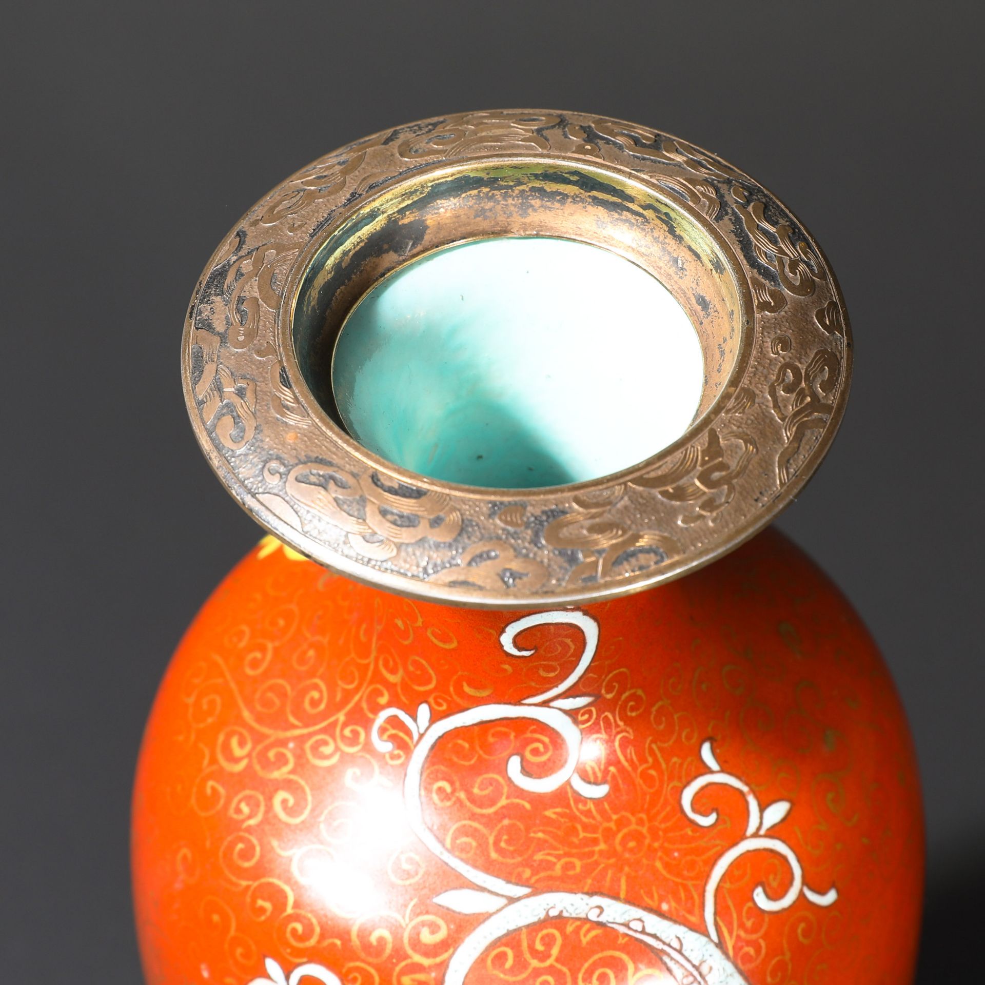 Vase mit gelbem Drachen und Montierung - Bild 7 aus 8