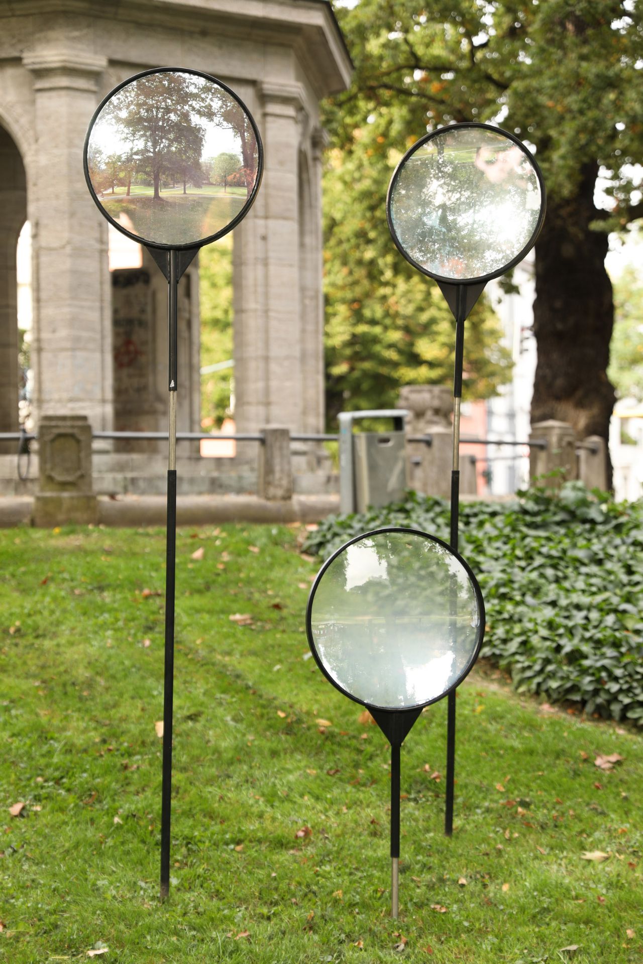 Adolf Luther*, 3 standing lenses for outdoor use, 1979 - Image 2 of 4