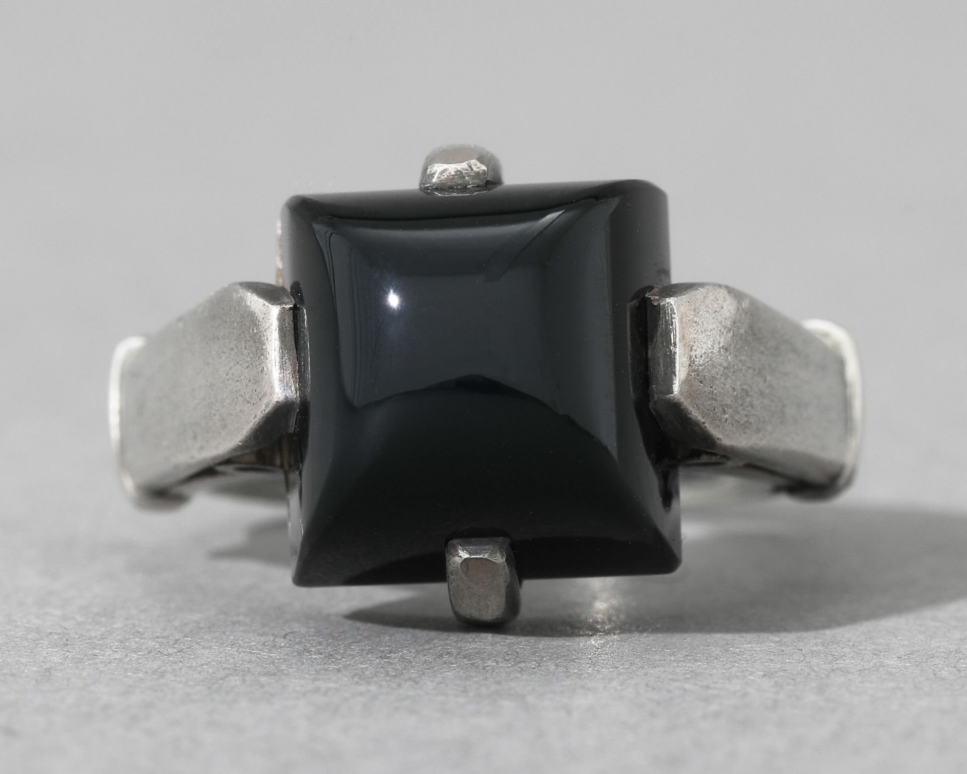 Jean Després, Art Déco Ring, silver, onyx - Image 3 of 6