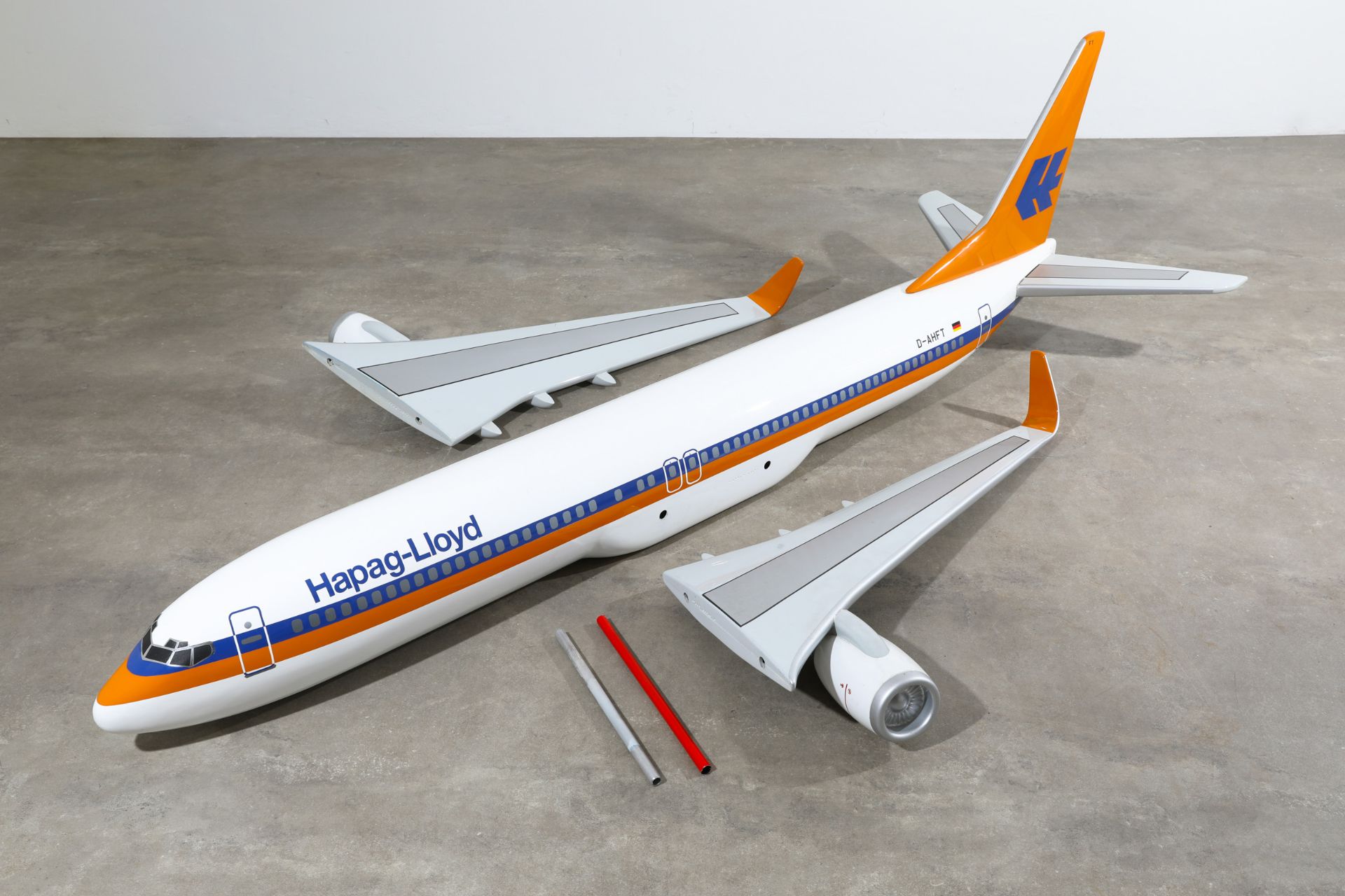 Hapag Lloyd, Boeing 737, large aircraft model, scale 1:12 - Image 5 of 5