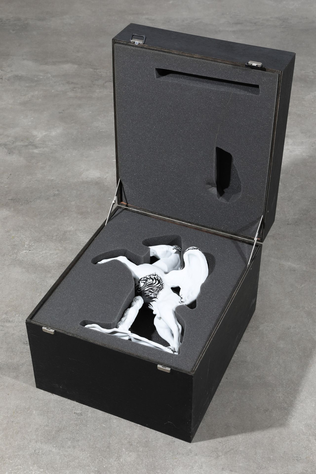 Ernst Fuchs, Rosenthal, Pegasus, porcelain - Image 6 of 7