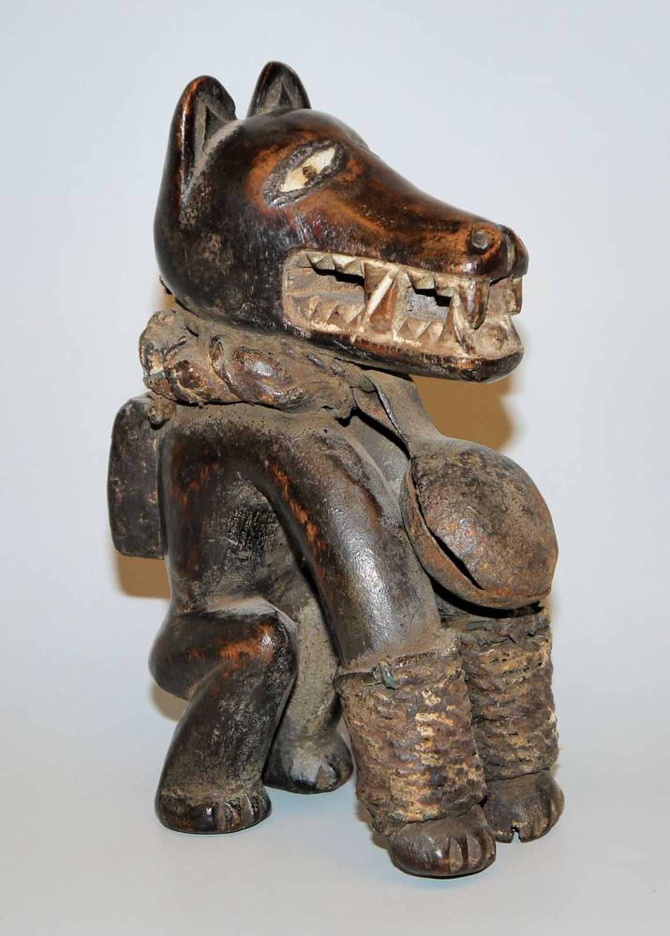 Dog sculpture of the Vili, Congo