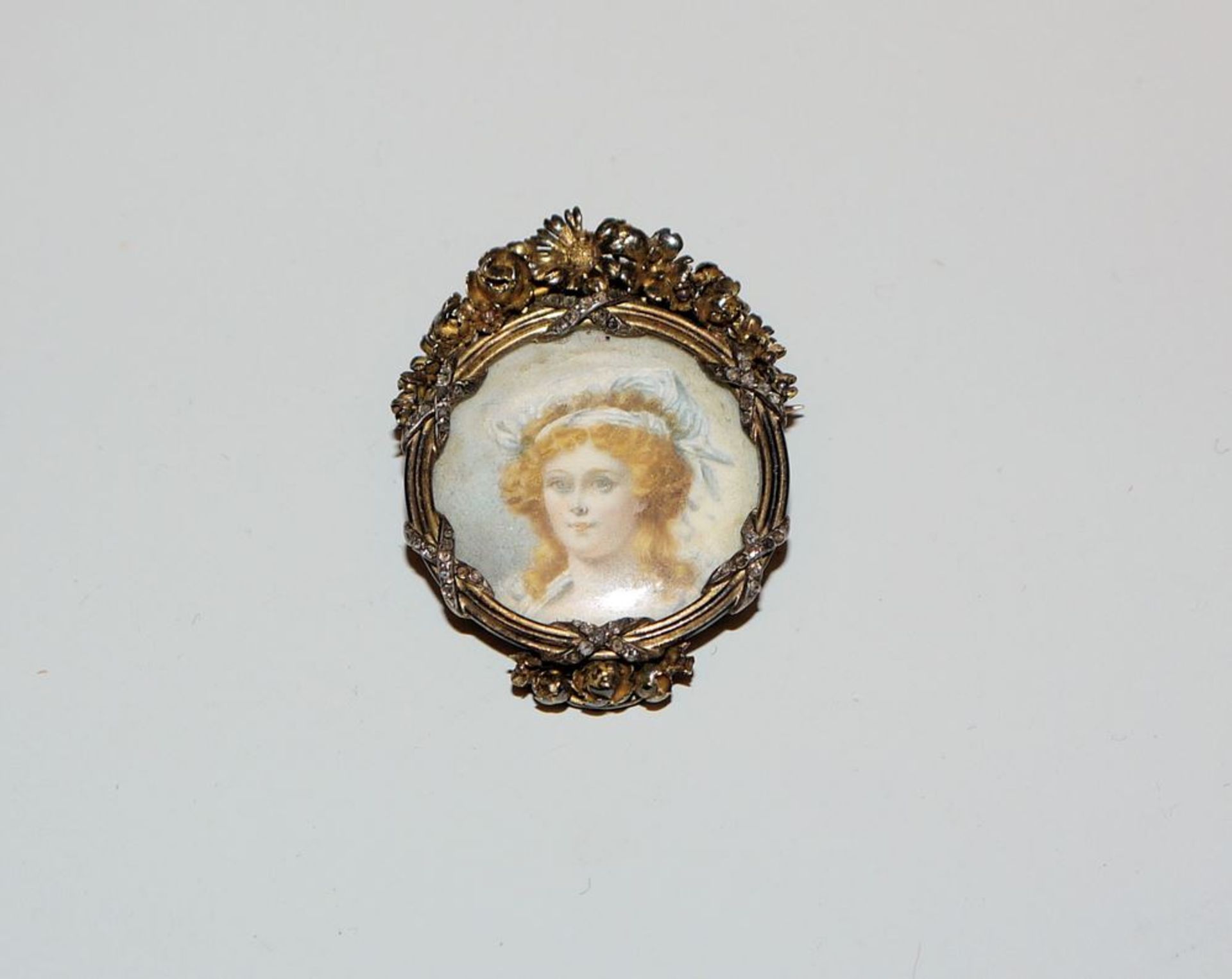 Gustave-Roger Sandoz, brooch with miniature portrait and diamonds, gold, signed, Paris circa 1900, 