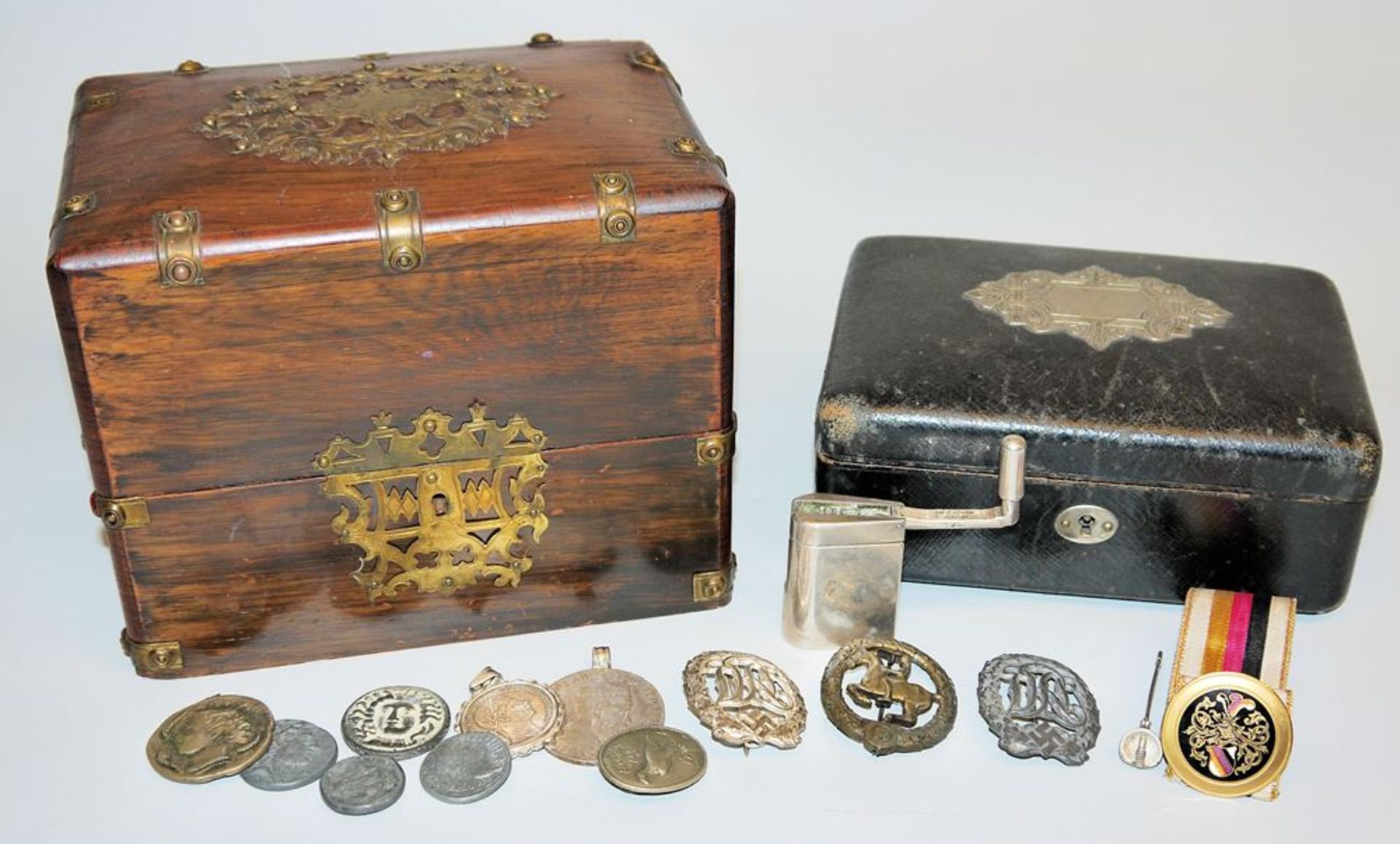 Honour badge 3rd Reich, student and coins in two caskets of the 19th century.