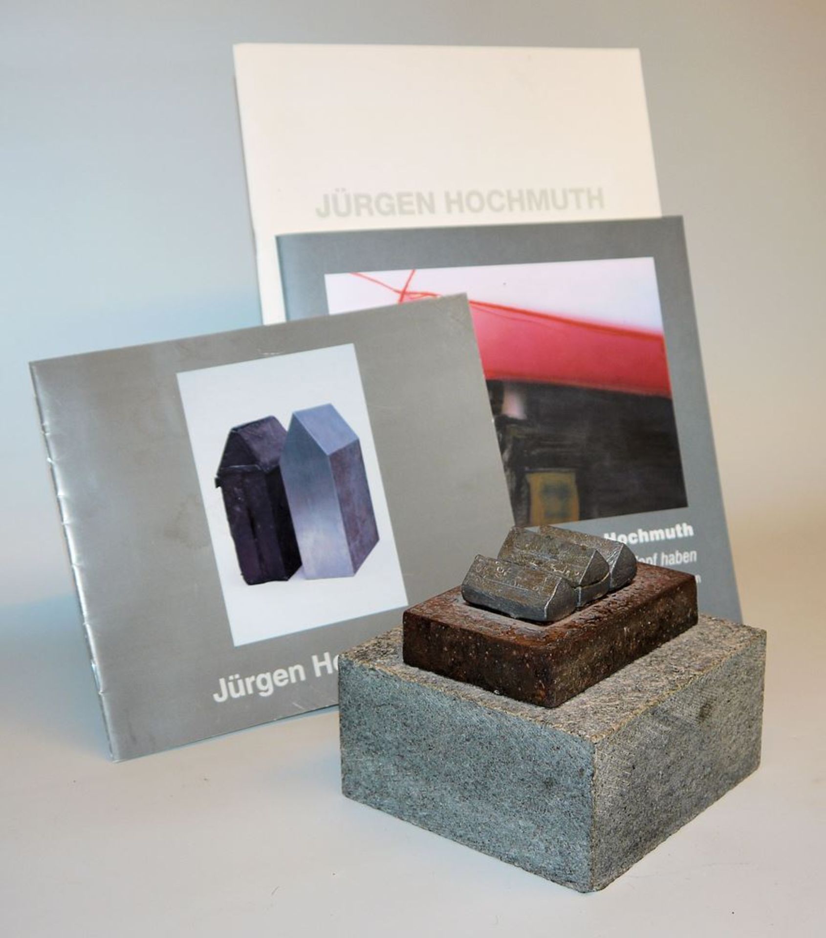 Jürgen Hochmuth, 3 longhouses, iron sculpture on granite base, from 2008, with 2 different catalogu