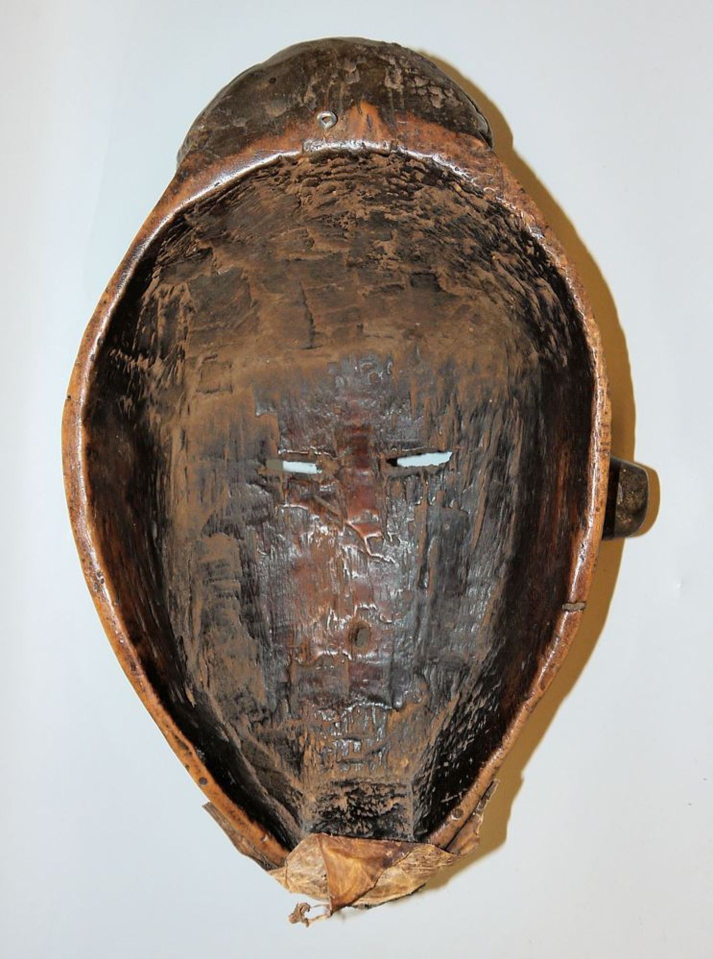 Mask of the Lwalwa, Congo - Image 2 of 2