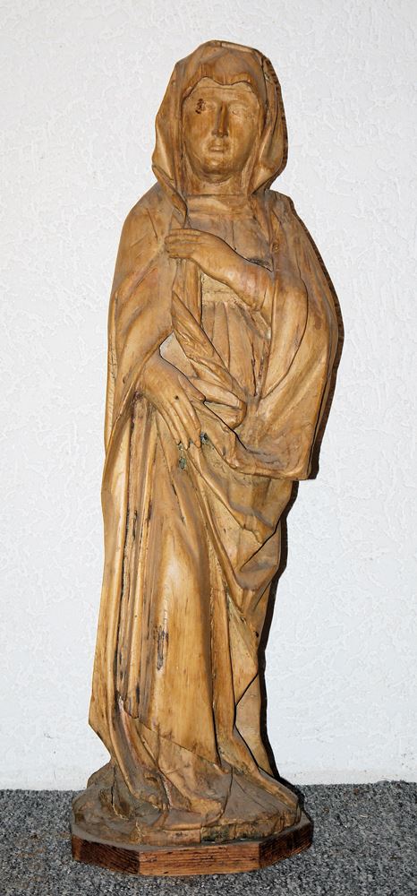 Standing Madonna, wooden sculpture c. 1900