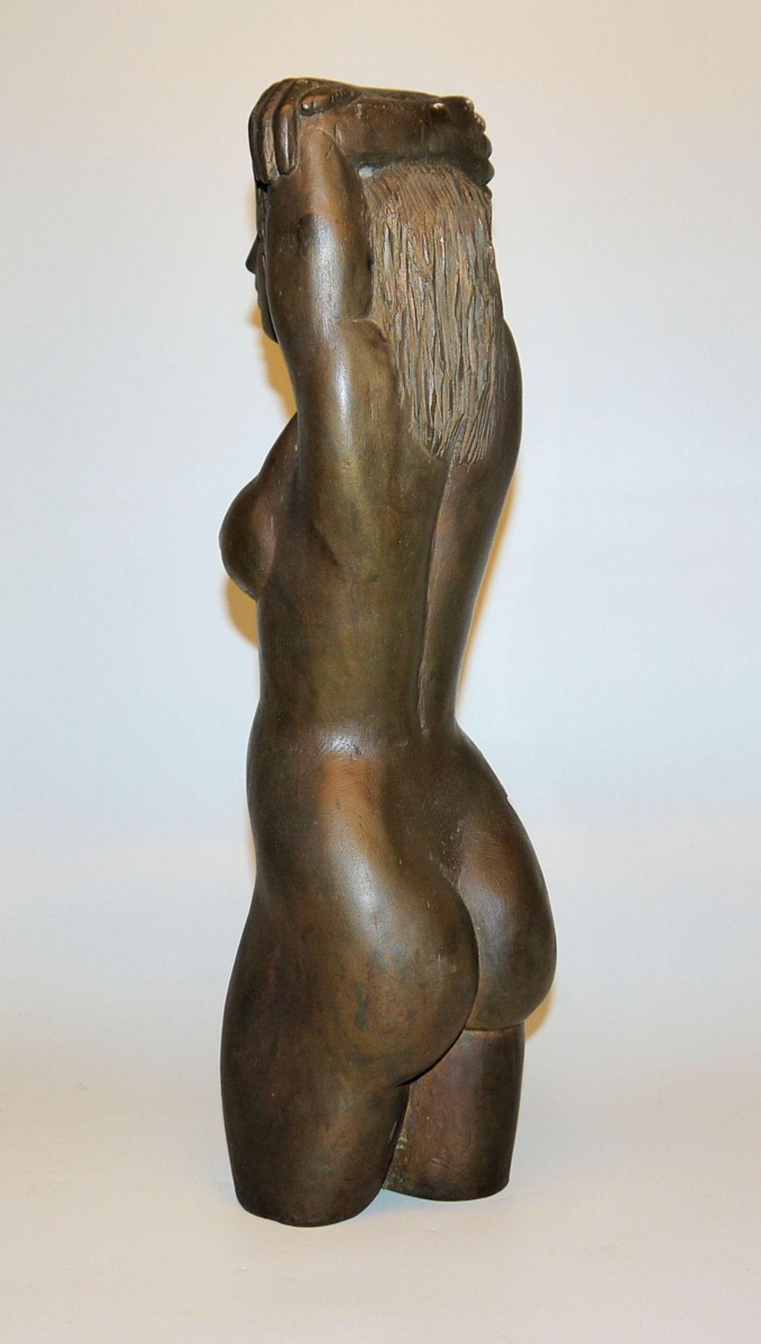 Uwe Wenk-Wolff, "Mädchentorso", bronze sculpture from 1975, with catalogue raisonné, no. 72074 - Image 2 of 3
