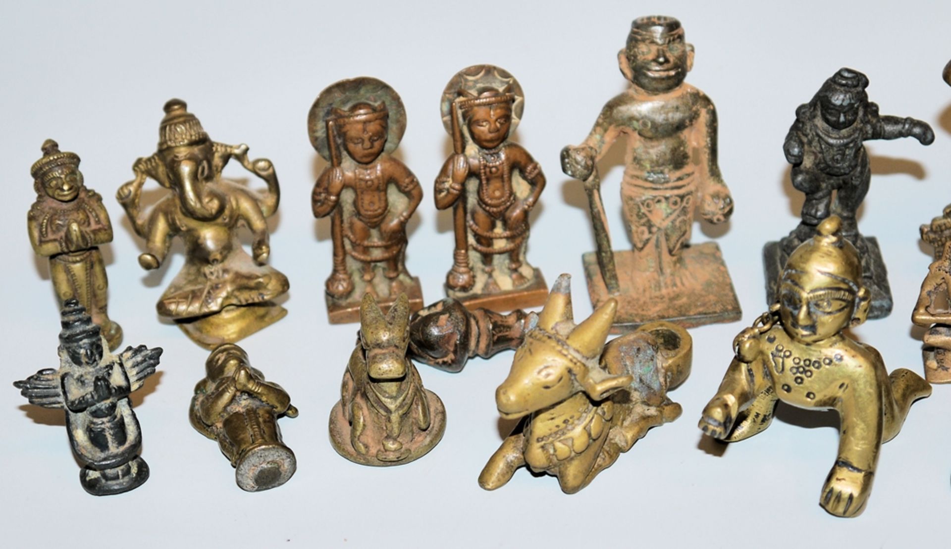 24 small and miniature bronzes of Hindu deities, India 18th & 19th century - Image 2 of 3