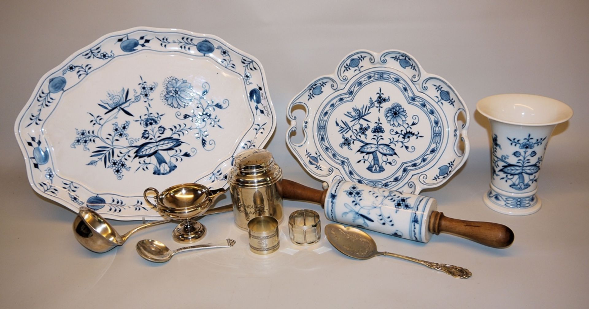 Convolute of Meissen Onion Pattern Tableware, Silver and Silver Plated