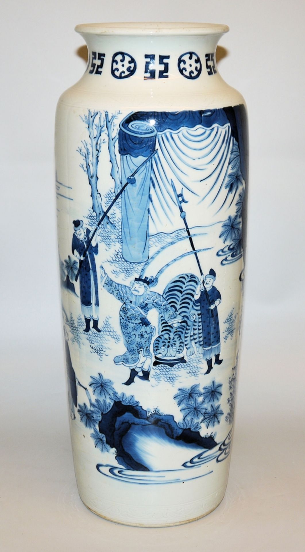 Large blue and white cylinder vase, Kangxi Historicism, China, probably late 19th/early 20th centur