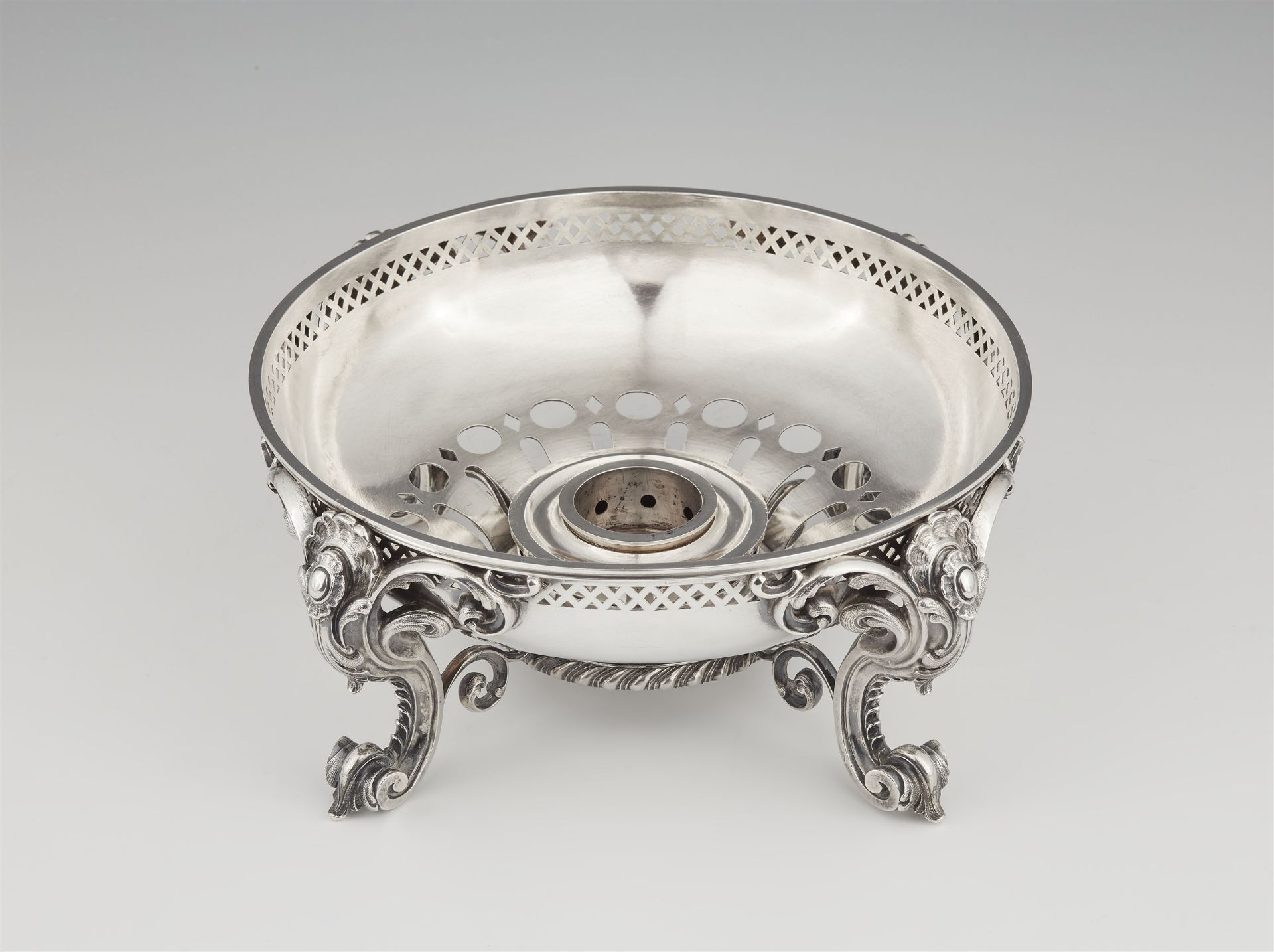 A silver rechaud and cloche made for Prince Frederick William and Princess Victoria of Prussia - Image 3 of 5
