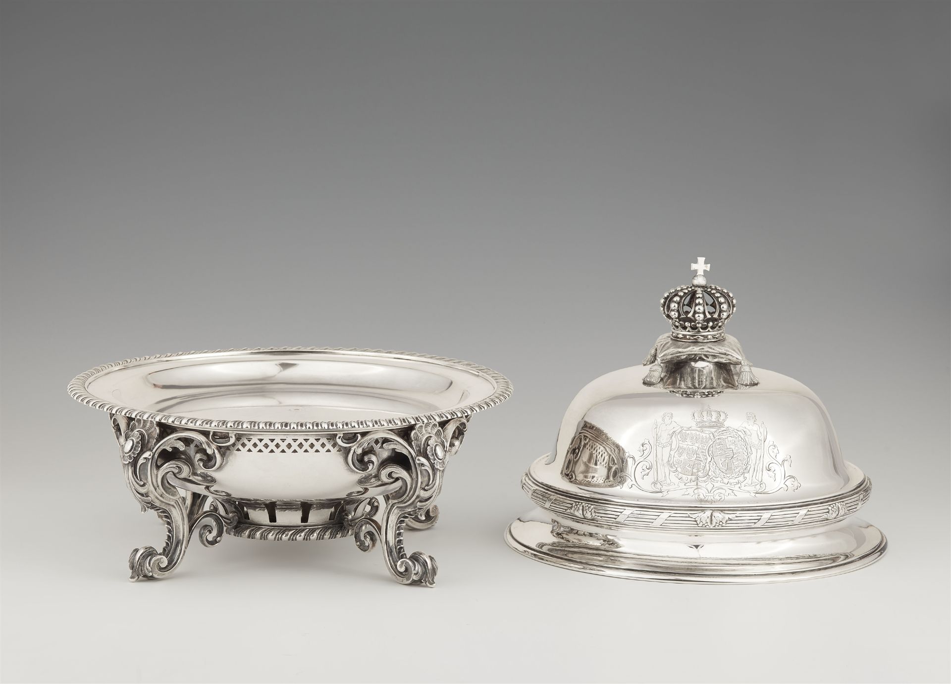A silver rechaud and cloche made for Prince Frederick William and Princess Victoria of Prussia - Image 2 of 5