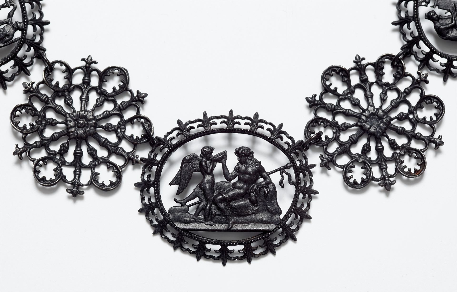 A rare cast iron necklace with Classical motifs - Image 2 of 3