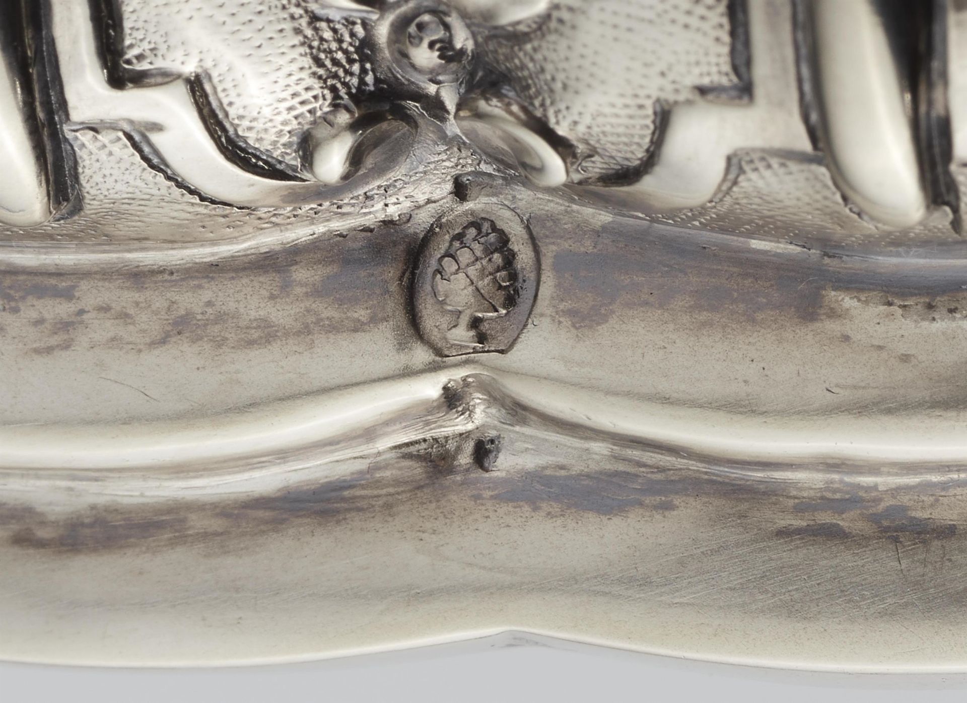 A pair of early Augsburg silver candlesticks - Image 3 of 4
