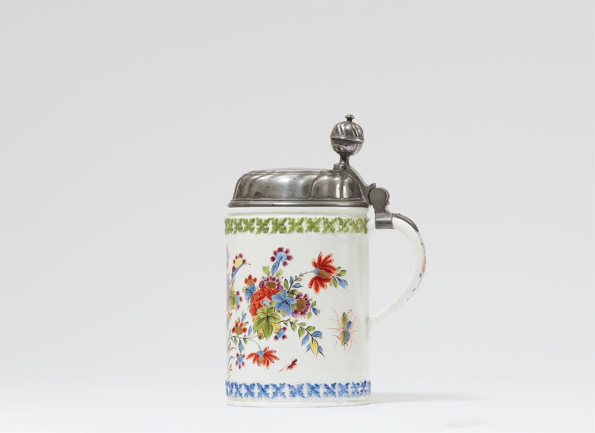 A Meissen porcelain tankard with "indianische blumen" - Image 2 of 5