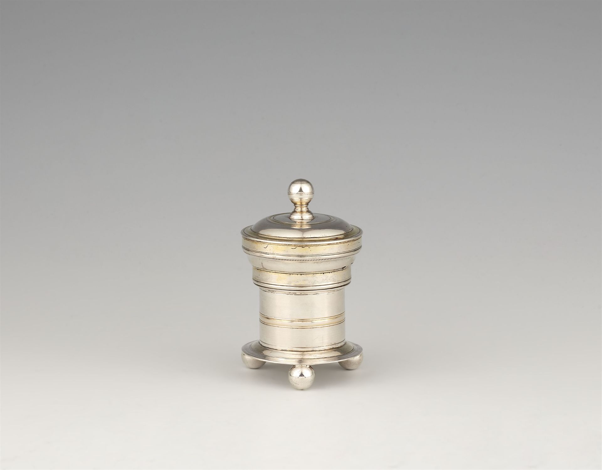 An Augsburg parcel gilt silver ointment jar