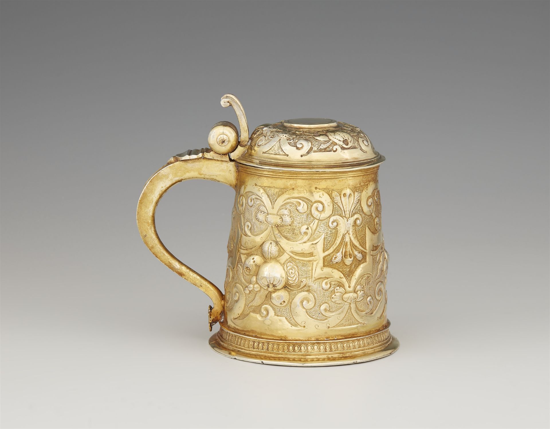 A silver gilt Augsburg Renaissance tankard - Image 2 of 3