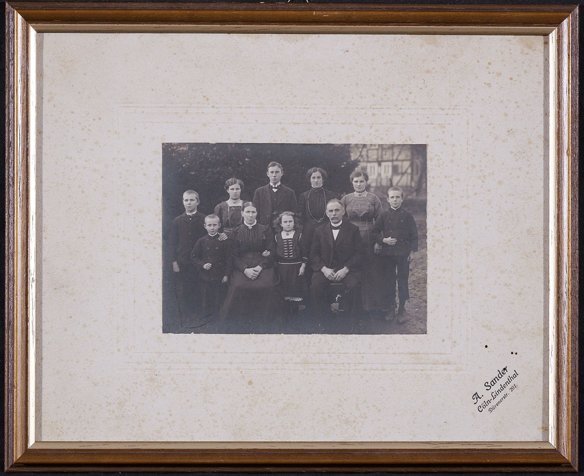 August Sander, Family portraits from Hilgenroth/Westerwald - Image 8 of 10