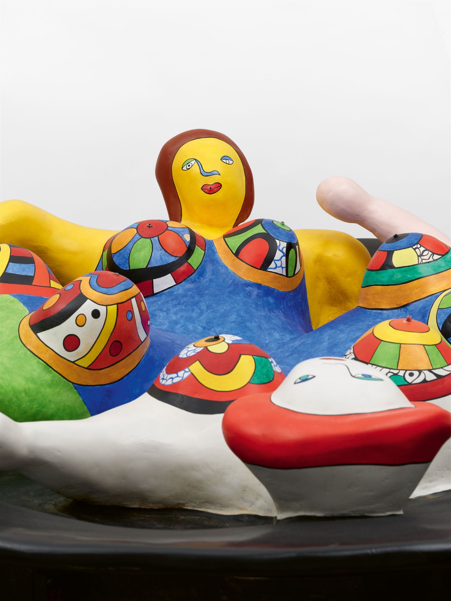 Niki de Saint Phalle, Fontaine aux quatre Nanas - Bild 4 aus 5