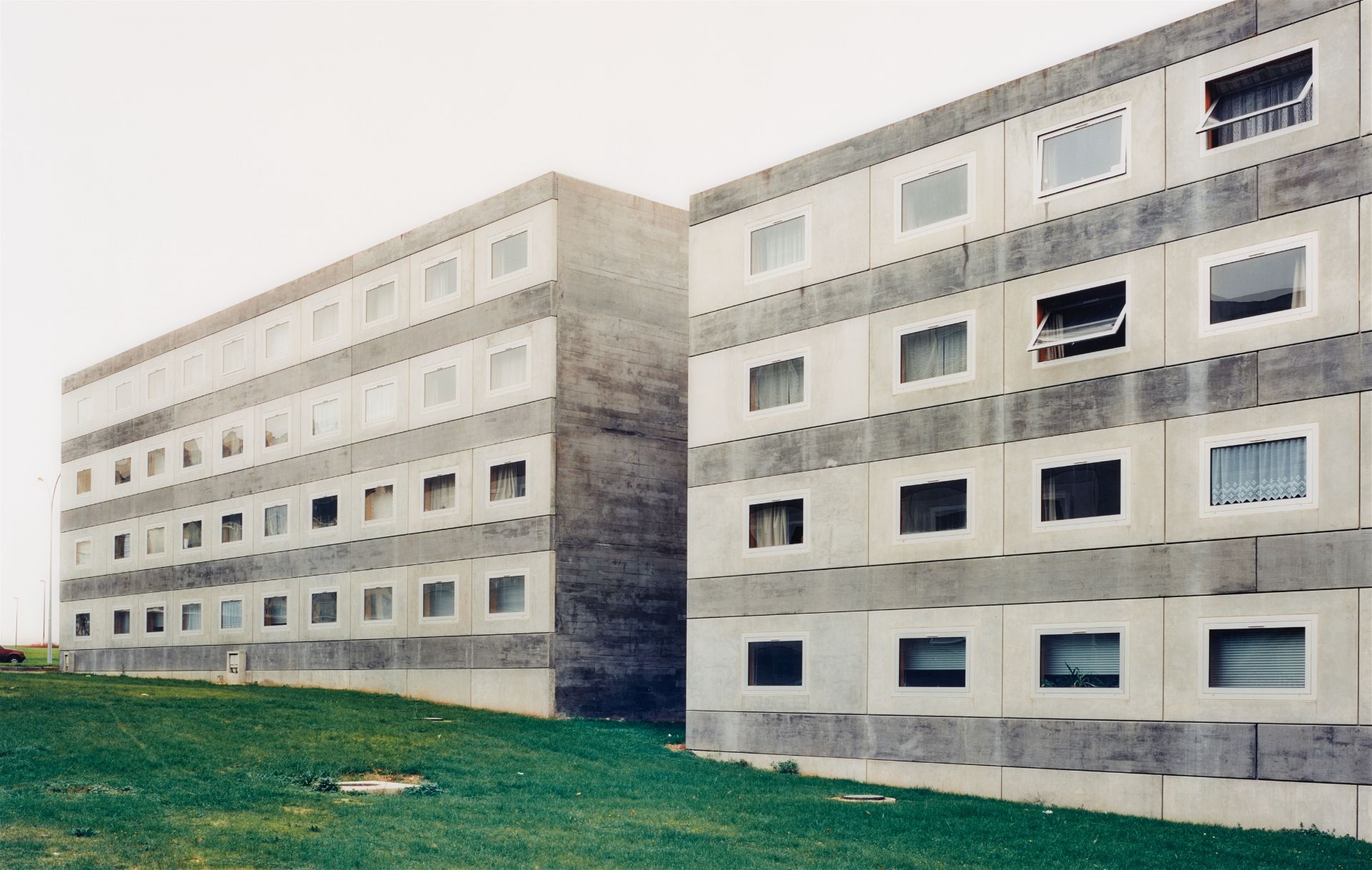 Thomas Ruff, Antipodes I, Dijon (from the serie: Herzog & de Meuron)