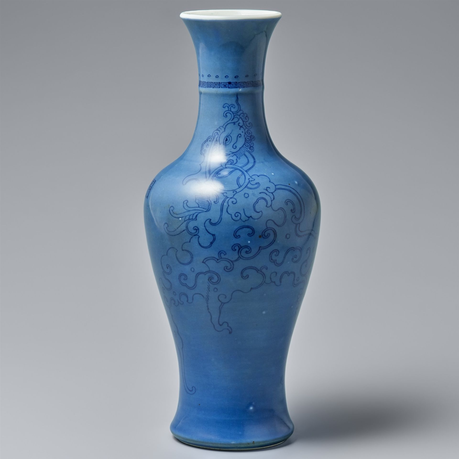 A blue-glazed phoenix vase. Kangxi period (1662-1722)