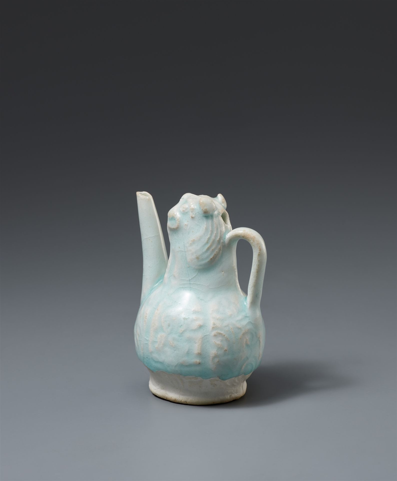 A rare small qingbai water dropper. Song Dynasty, 13th/14th century - Image 2 of 3