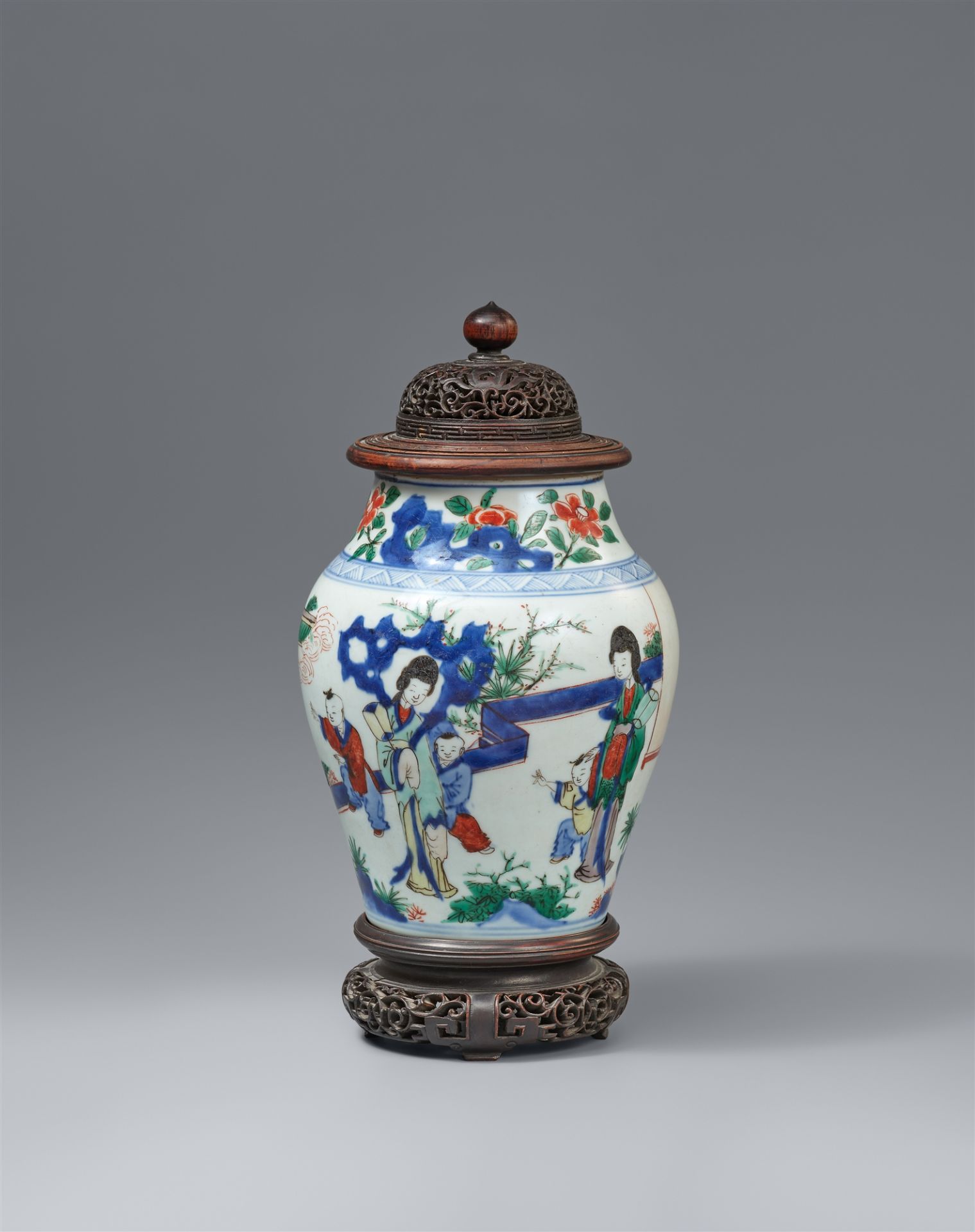 A wucai baluster jar. Transitional period, 17th century