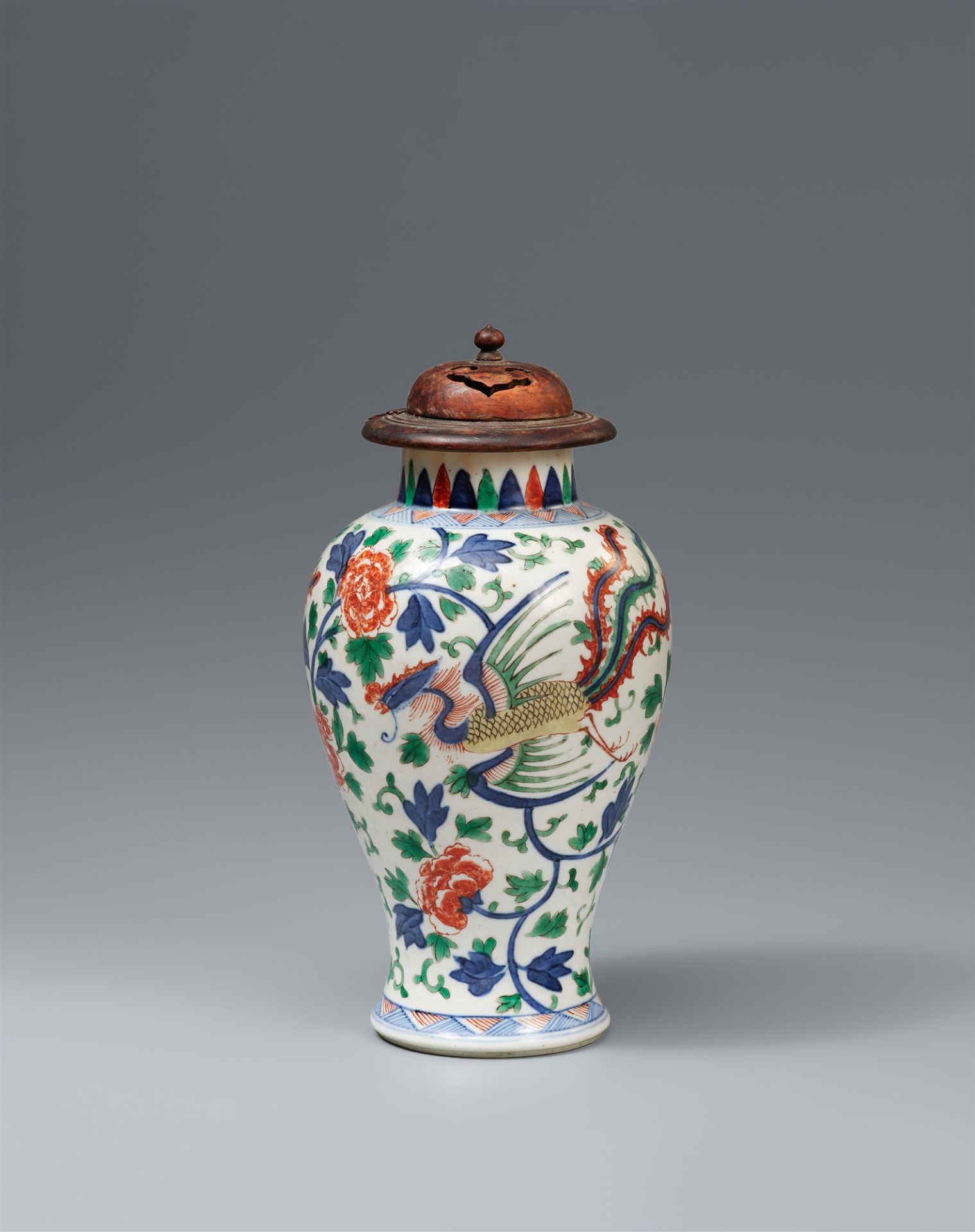 Kleine wucai-Balustervase. Kangxi-Ära (1662-1722)