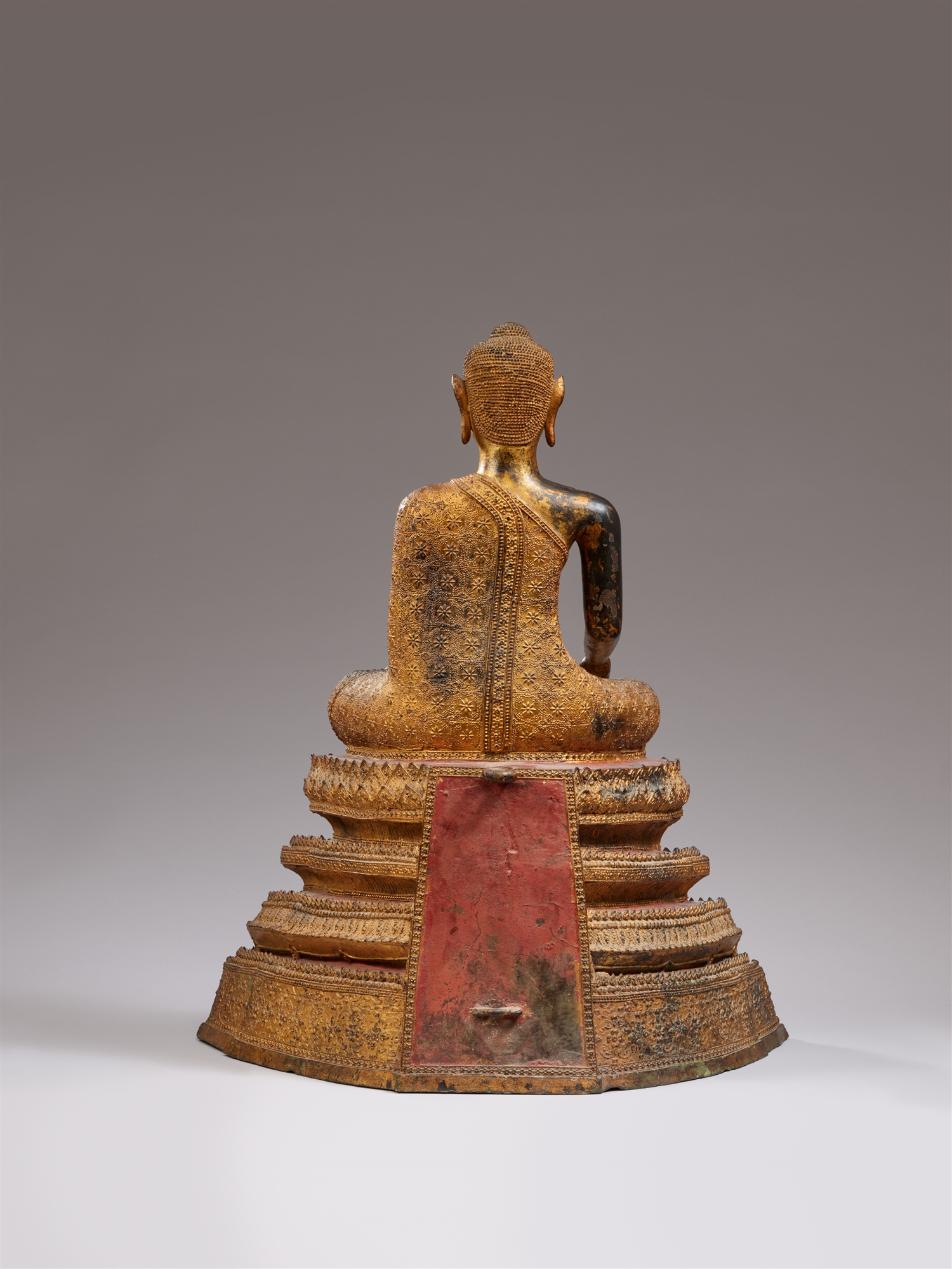 A Ratanakosin gilt-lacquered bronze figure of Buddha Shakyamuni. Thailand. 19th century - Image 2 of 2