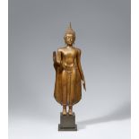 Stehender Buddha. Bronze. Thailand. Im Ayutthaya-Stil 19./20. Jh.
