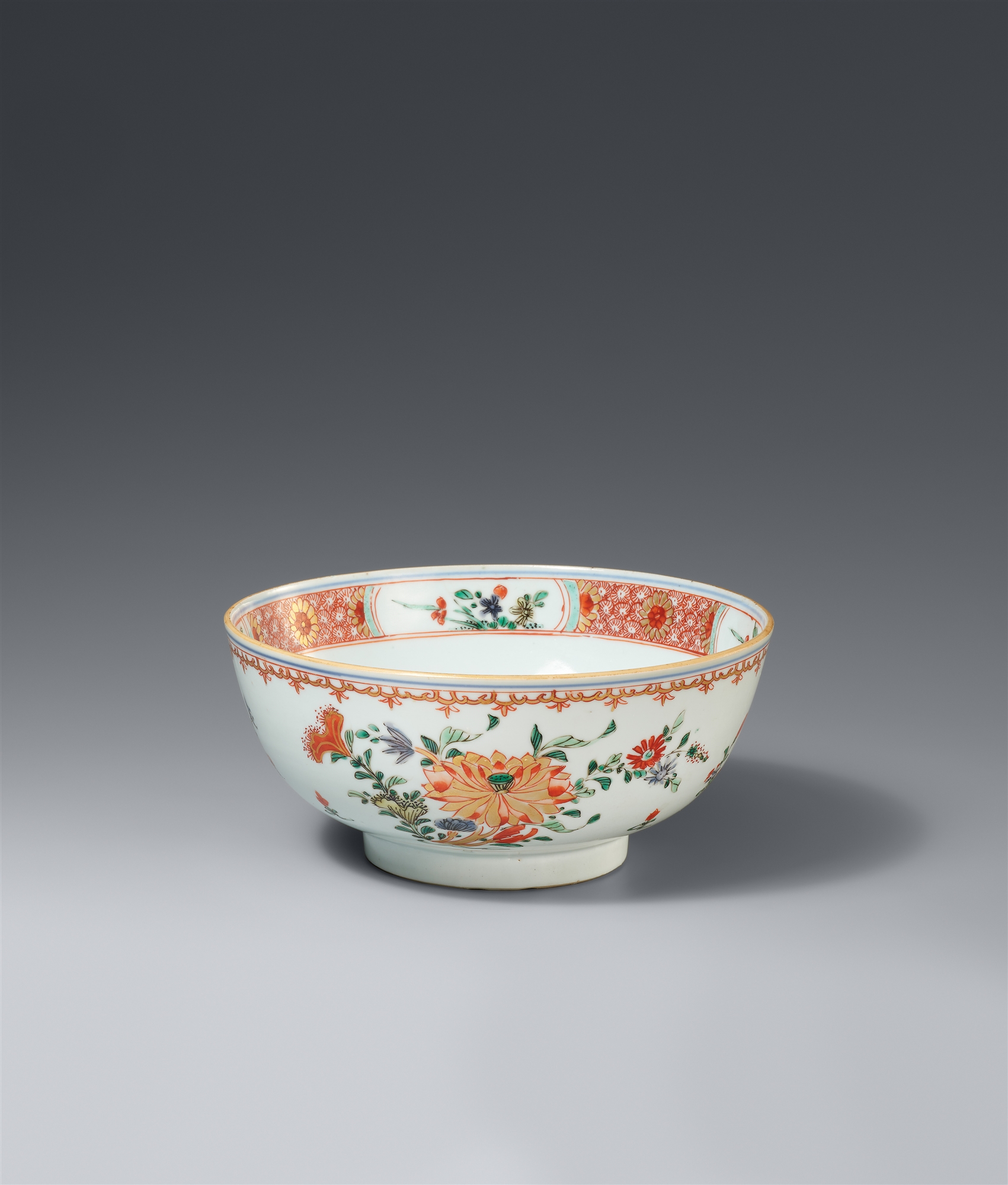 A fine famille verte export bowl. Kangxi period (1662-1722)