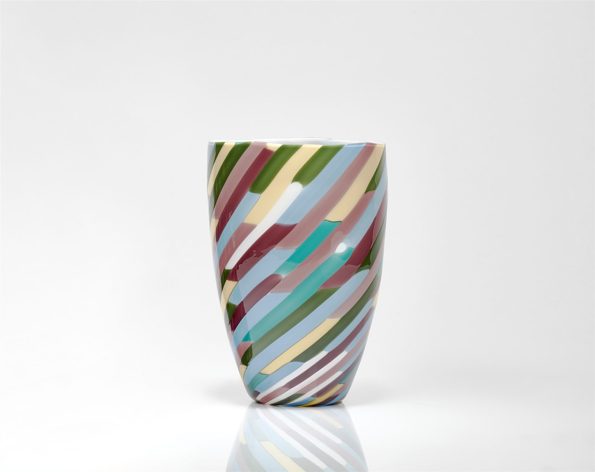 Vase 'Klee', Venini & C., Murano, der Entwurf Laura Diaz de Santillana, die Ausführung 1981.