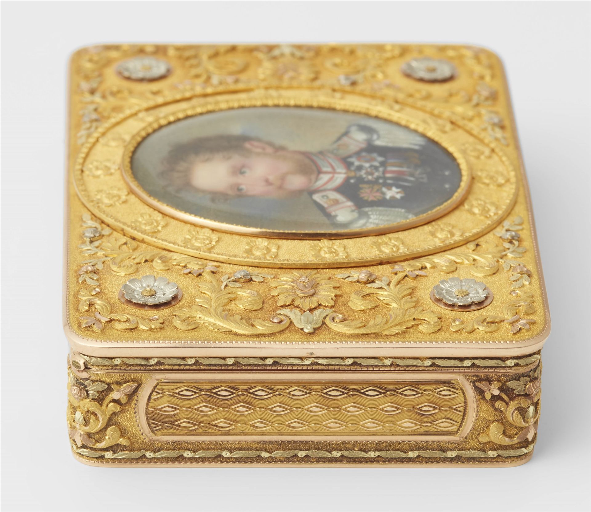 A German 14k four colour gold box with portrait of the electoral prince and landgrave Wilhelm II von - Image 4 of 9