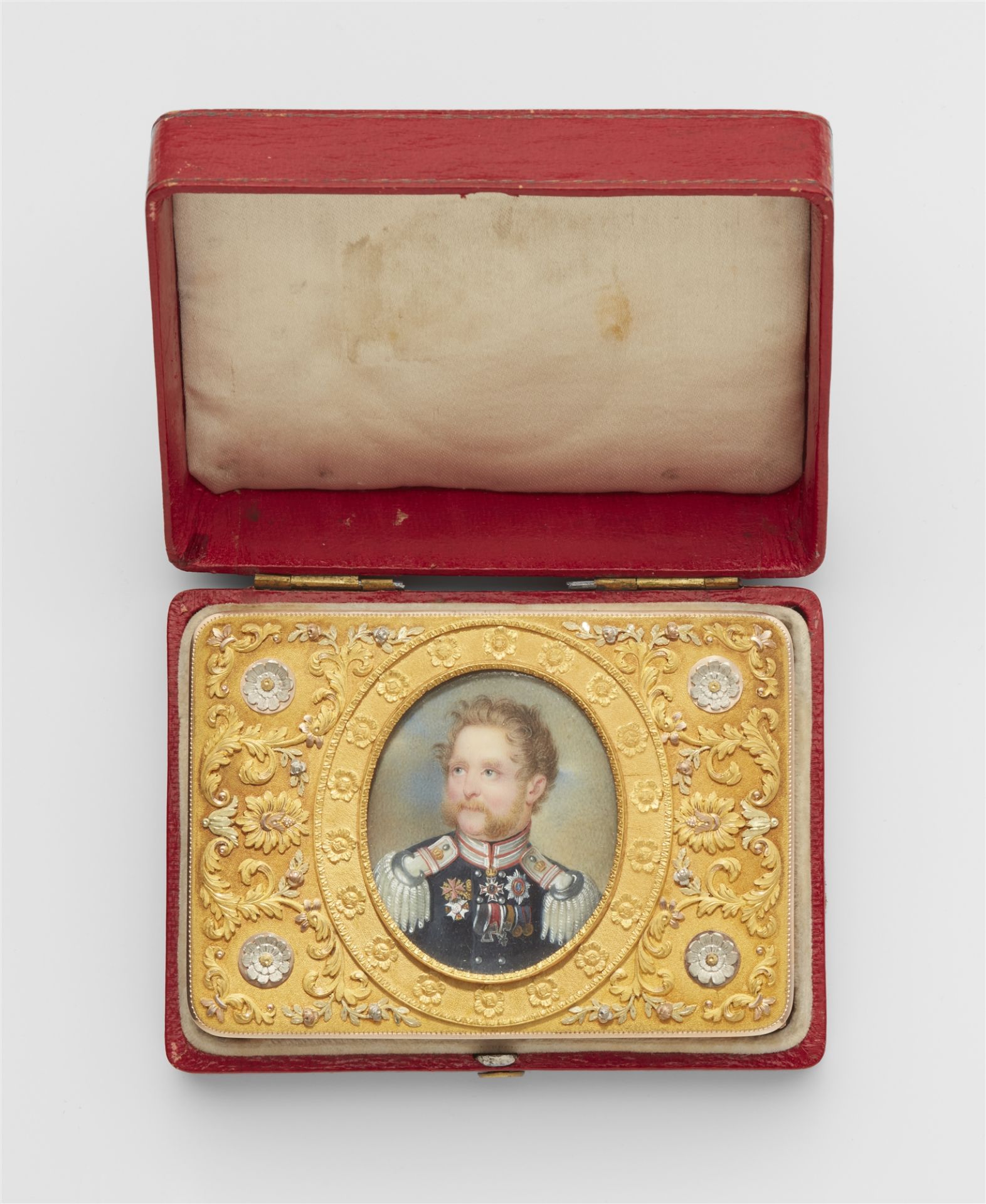 A German 14k four colour gold box with portrait of the electoral prince and landgrave Wilhelm II von