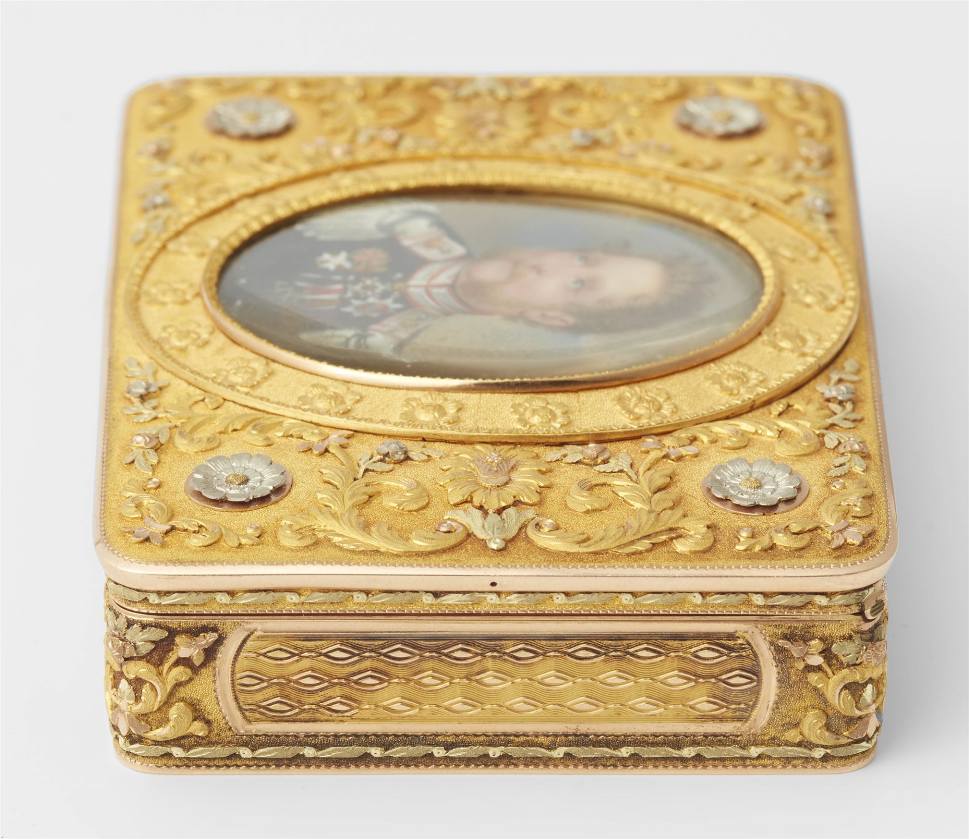 A German 14k four colour gold box with portrait of the electoral prince and landgrave Wilhelm II von - Image 6 of 9