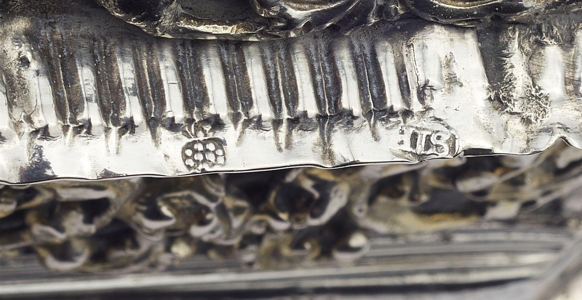 A silver gilt Augsburg Baroque casket - Image 2 of 2