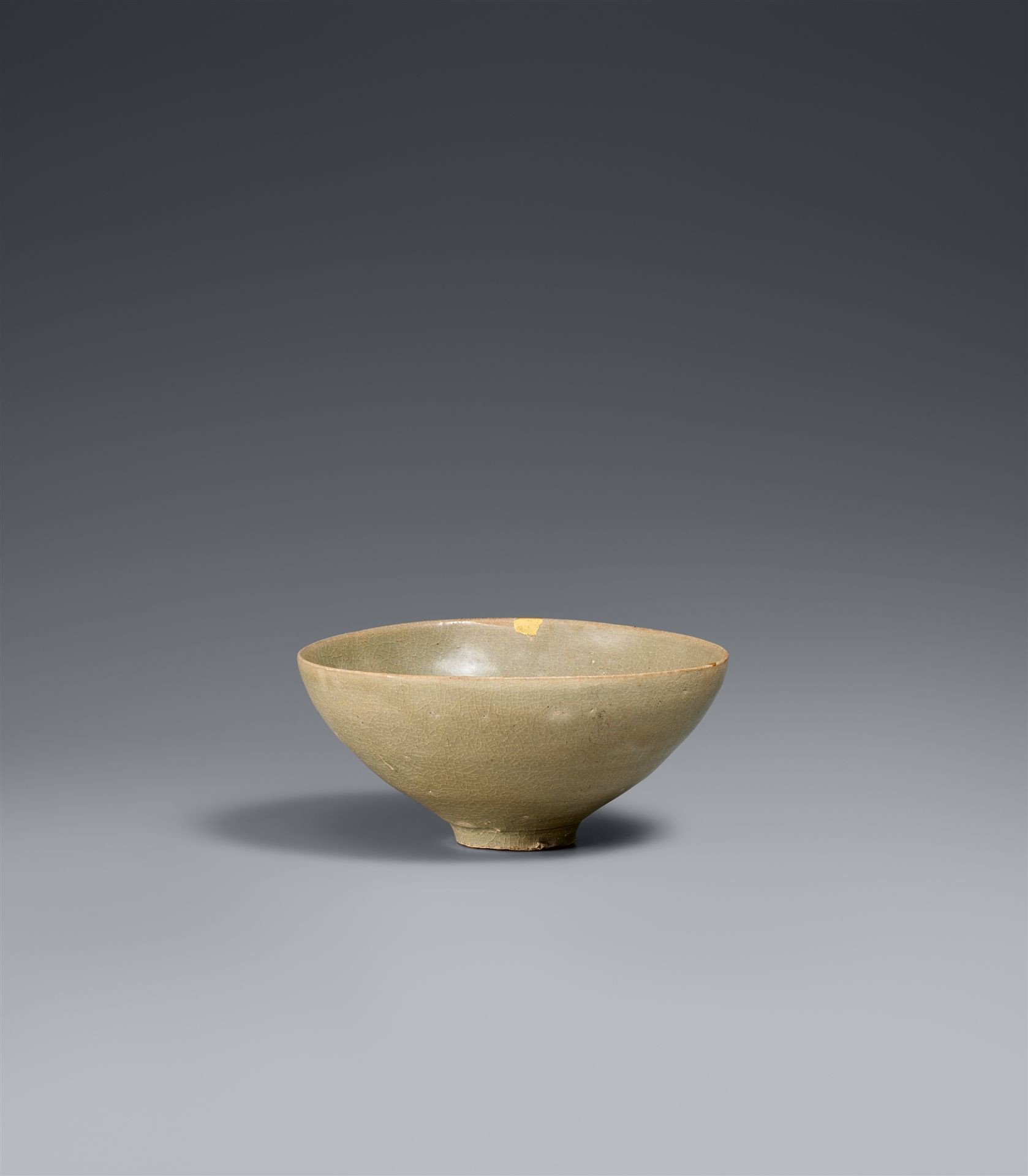 A Korean celadon bowl. Goryeo dynasty, 13th/14th century